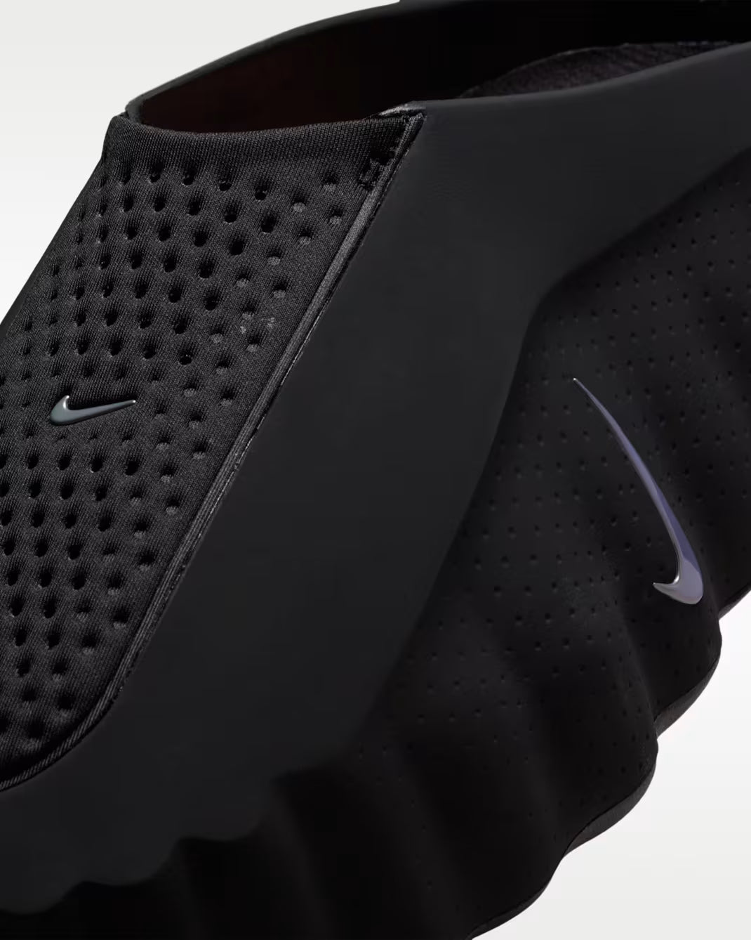 Nike Mind 001 - The Black Chrome