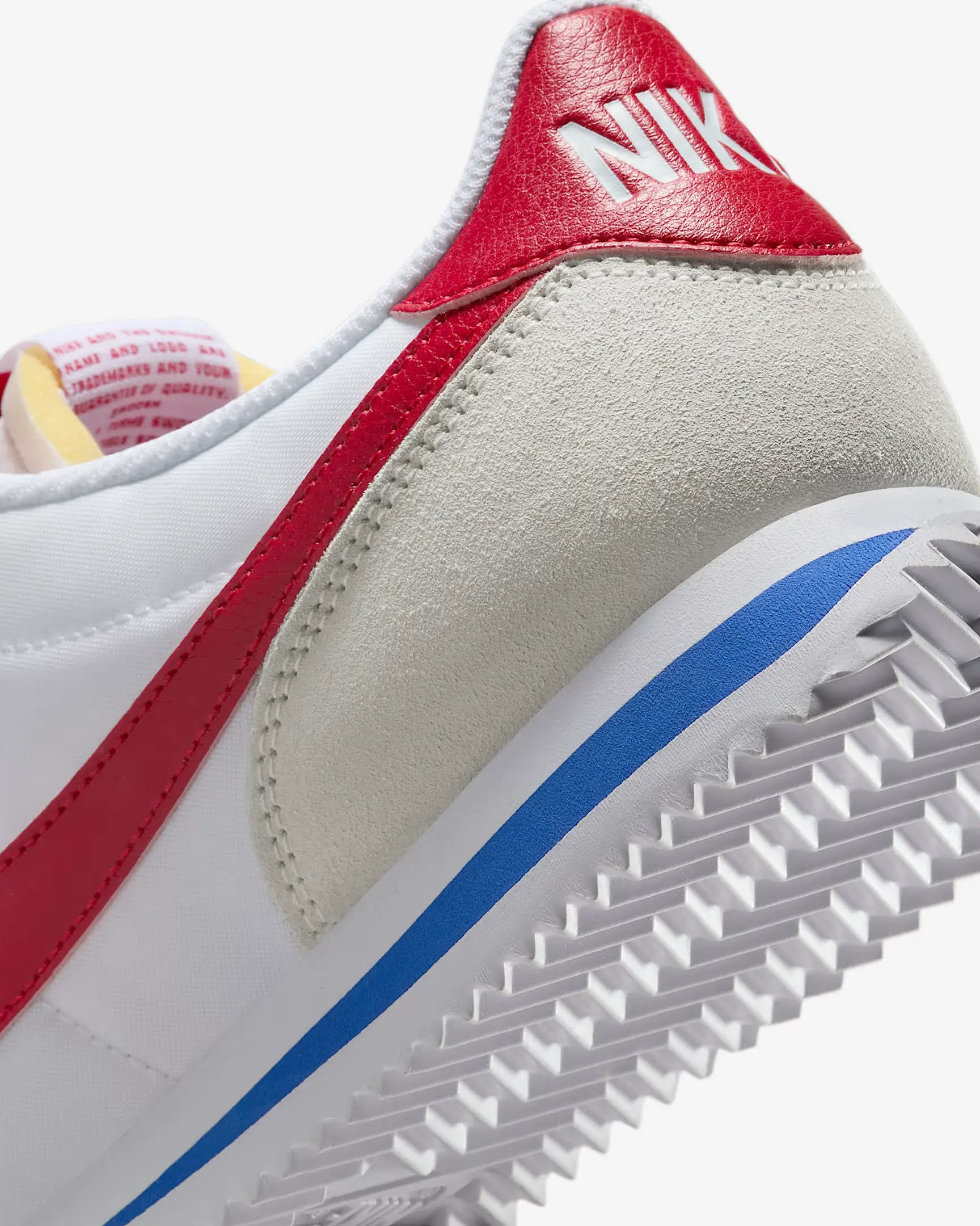 {{ Cloudrunner 2 'White/Sand' }} {{ White Sand }} {{ Sneakers}} {{ On }} {{ Cloudrunner2}}